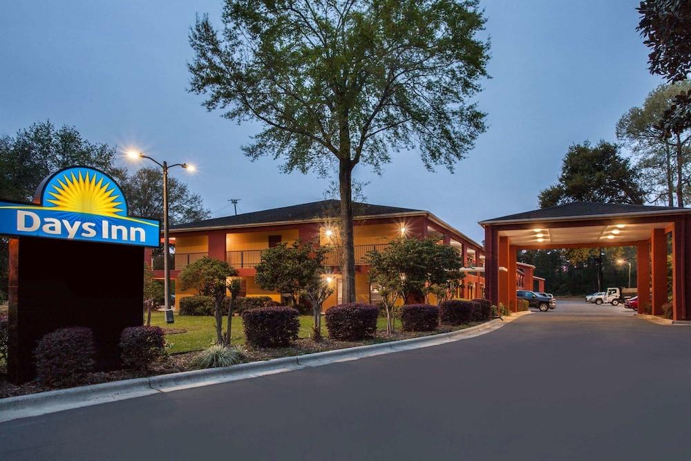 Days Inn By Wyndham Pensacola I-10 Ferry Pass Exterior foto